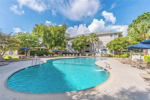 Fiddler's Cove Community Pool 