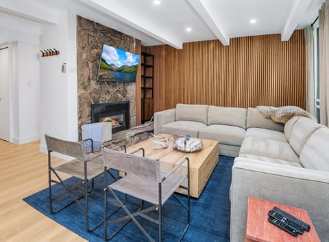 Living Room w/ Fireplace