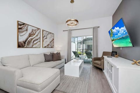 Convenience at Your Fingertips: In-House Washer & Dryer for Easy Living!