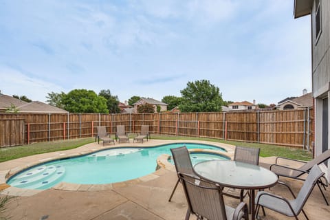 Allen Vacation Rental | 4BR | 2.5BA | 2,546 Sq Ft | Small Step to Enter