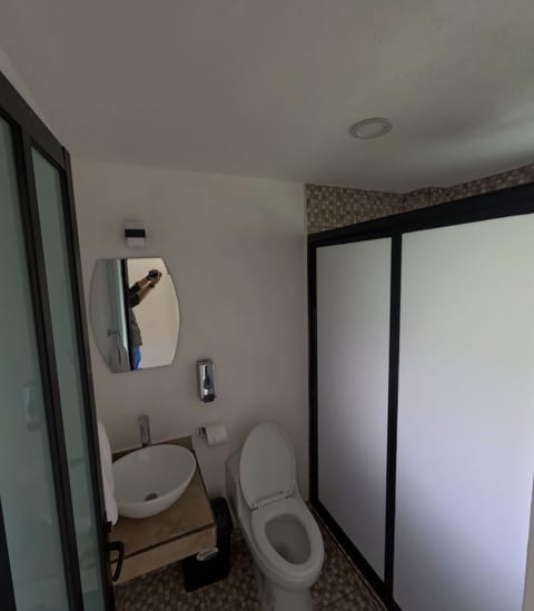 Family Room, Garden View | Bathroom