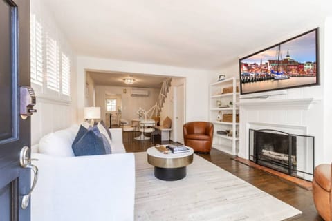 Welcome to the custom-designed King George's Gem!