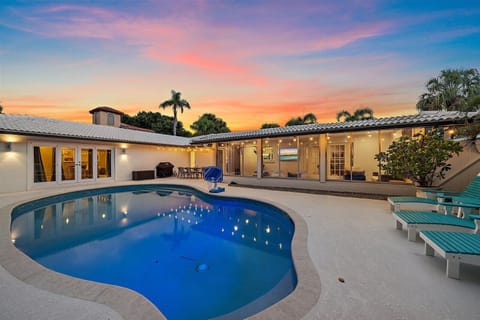 Welcome to Surfside Villa!