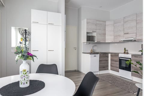 Deluxe Studio, City View | Private kitchen | Coffee/tea maker, electric kettle, toaster