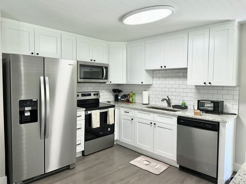 Fully equipped kitchen