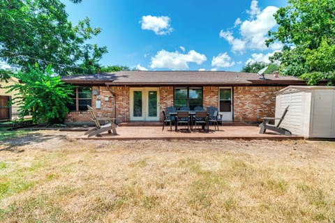Bryan Vacation Rental | 3BR | 1.5BA | 2 Steps Required | 1,800 Sq Ft