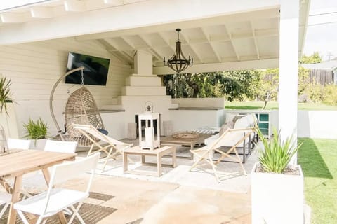 House | 4 bedrooms, high-speed internet