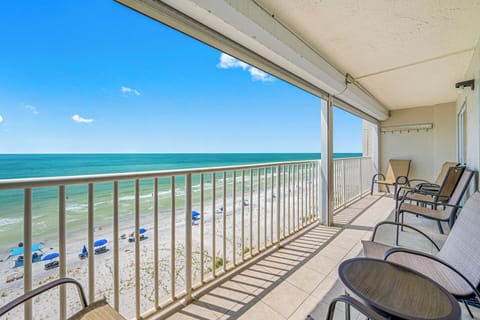 Extra large balcony with a Gulf View