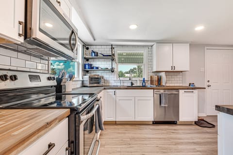 Cottage (2 Bedrooms) | Interior