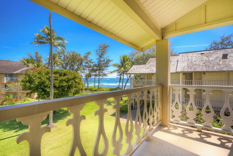 Castle at Palms at Waikiki 322 - Ocean View - Lanai (15)