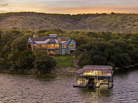 Sunset Manor- with DOCK!