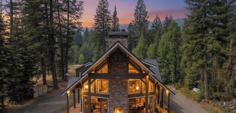 Welcome home to Knotty Pines--minutes from Tamarack Resort and Lake Cascade and with ample parking for all your toys (plus an attached 2-car garage)(RV electrical hookups on the detached garage)
