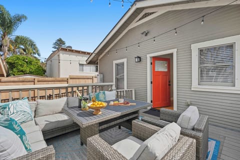 Back Patio (seating, BBQ)