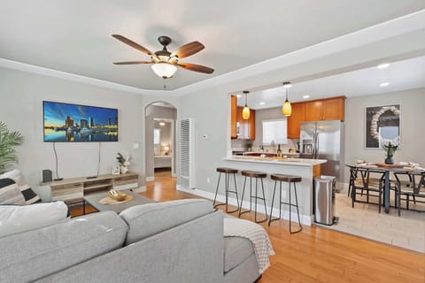 Living room with open kitchen