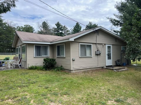 Entrance to unit 2 right side facing bldg