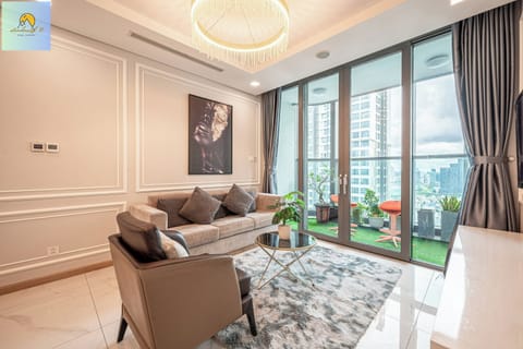 Panoramic Apartment, 2 Bedrooms, Patio, City View | Living area | 42-inch flat-screen TV with cable channels