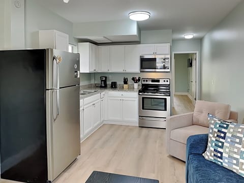 Condo, 1 King Bed with Sofa bed, Patio, Garden View (PC Beach Retreat A - No Pets Allowed) | Private kitchen | Fridge, microwave, oven, stovetop