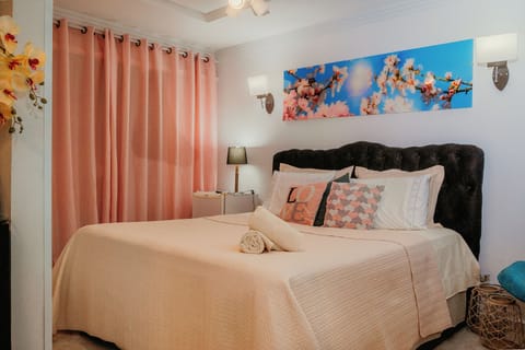 Luxury Room, 1 Bedroom, Air conditioning | Blackout drapes, free WiFi