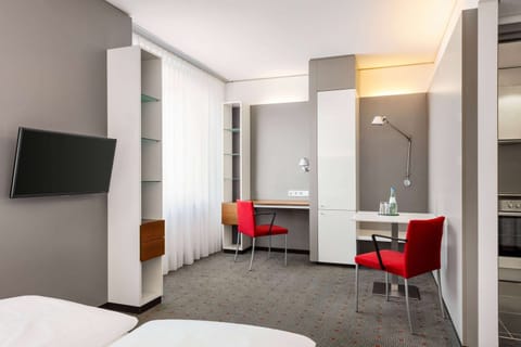 Premium bedding, in-room safe, desk, blackout drapes