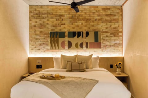King room
