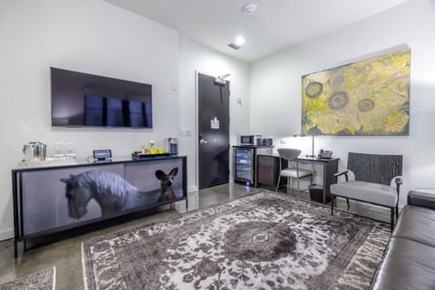 Stylish 1-bedroom suite.