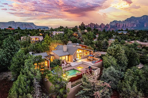 Welcome to Modern Luxury with Iconic Sedona Red Rock Views!