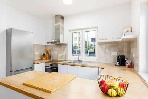Apartment | Private kitchen | Fridge, oven, stovetop, dishwasher