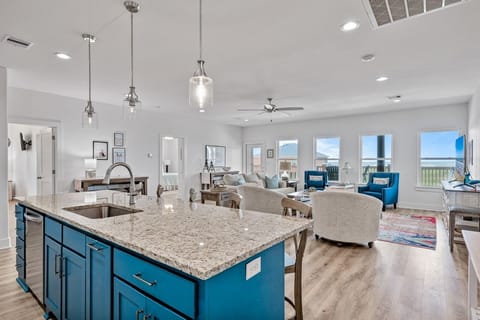 House, 4 Bedrooms | Interior
