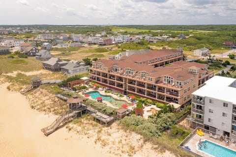 Croatan Surf Club Oceanfront Exterior