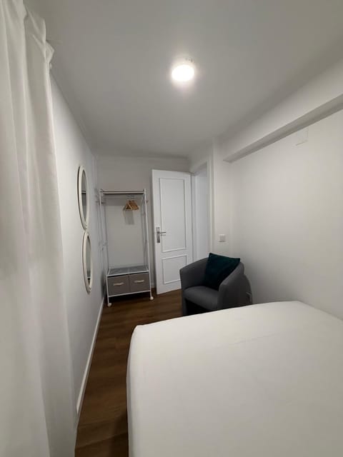 City Apartment, City View | Iron/ironing board, WiFi (free)
