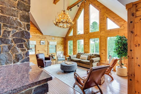 House (4 Bedrooms) | Front of property
