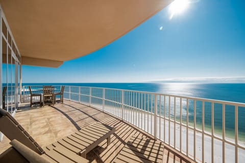 Condo, 4 Bedrooms | Outdoor dining