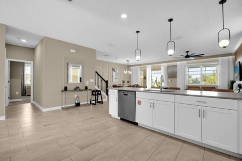 4629 Target Blvd (8).jpg