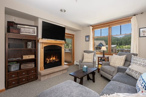 Furniture, Indoors, Living Room, Room, Fireplace
