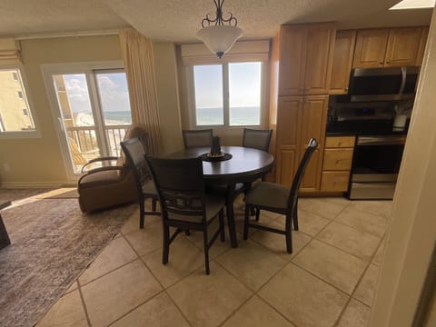 Great breakfast views for sunrise!