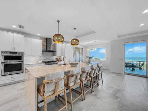 a359dcf2-c01f-4ff8-bba4-fca0346ef5c8