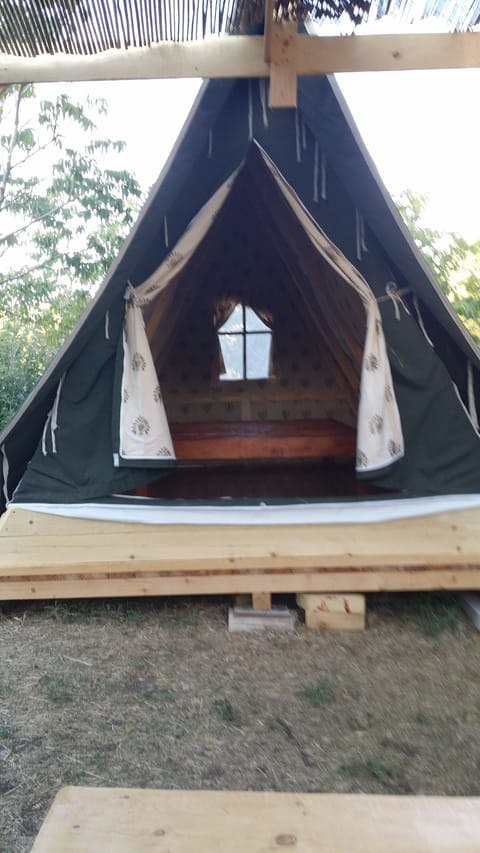 Tent, Patio, Garden View | 1 bedroom, bed sheets