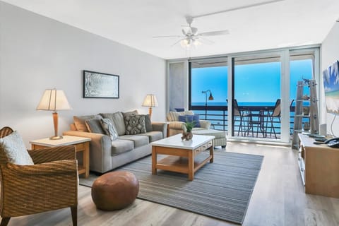 Beachplace 8-405 By FVC