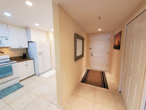 Buttonwood Cove 103B entry