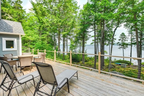 Ellsworth Vacation Rental | 3BR | 3BA | 2,800 Sq Ft | Stairs Required