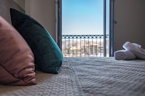 Single Room, Sea View | Blackout drapes, soundproofing, iron/ironing board, free WiFi