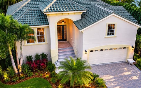 Casa Blanca by FVC