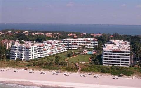 Players Club 305A aerial