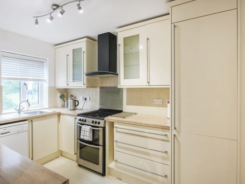 Kitchen | Mill Cottage, Aberdyfi