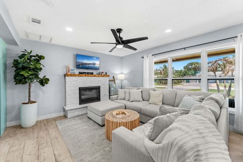 Enjoy the airy, open living room area—designed for comfort, connection, and relaxation!