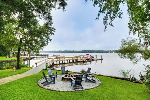 Prosperity Vacation Rental | 4BR | 2.5BA | 1,300 Sq Ft | Stairs Required
