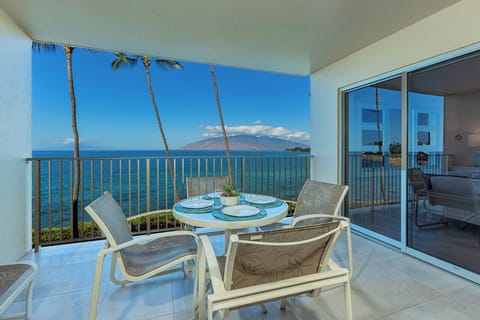Your front row seat to Maui’s vibrant sunsets
