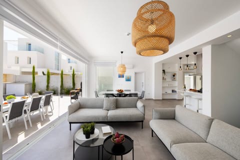 House | 6 bedrooms