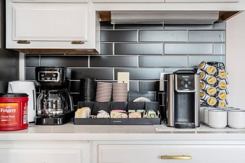 0b4d52e7-24b0-463c-bd5a-2313e3c828a7