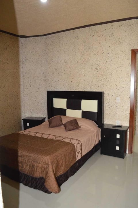 Standard Room | Free WiFi, bed sheets